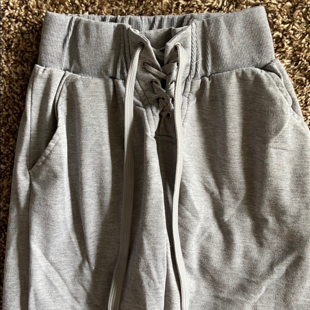 Joggers - Picture 2 of 3